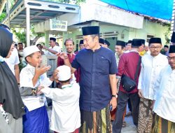 Bupati Yes Hadiri Khitanan Massal Tahunan Warga Kranggan