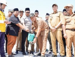 Sempurnakan Lalu Lintas Berkendara, Pak Yes Bangun Dua Traffic Light di JLU