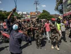Demo Madagaskar, Polisi Tembak Gas Air Mata, Tentara Gabung Demostran