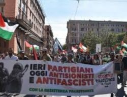 Aksi Bela Palestina, Rakyat Italia Gelar Demo Minta Perang Dihentikan
