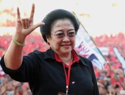 Beri Masukan Tiga Kali, Hasto: Ibu Megawati Pernah Pertanyakan Whoosh