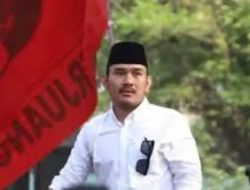 Terjaring OTT, Bupati Bekasi Ade Kuswara Digelandang di Gedung KPK