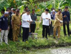 Menteri Desa Yandri Susanto Apresiasi Pemberdayaan Desa di Lamongan