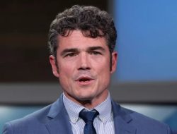 Perang Kian Memanas, Penasihat Presiden Mundur. Trump: Kent Lemah