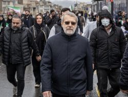 Israel Klaim Berhasil Bunuh Larijani dan Soleimani, Perang Makin Panas