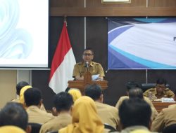 Buka Bimtek PPID Kominfo, Bupati Wahono: ASN Harus Adaptif