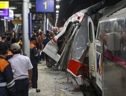 Imbas Tabrakan KA Argo Bromo vs KRL, Negara Harus Jamin Hak Korban