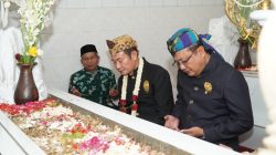 Kenang Sejarah, Awali Rangkaian Puncak HJL 457, Ziarah ke Leluhur