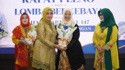 Gelar Berkebaya di Hari Kartini, Ini Pesan Ketua IWAPI Lamongan…