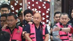 Resmi Tersangka, Kejagung Tahan Tiga Mantan Pimpinan BGN