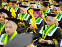 UMY Mewisuda 1.260 Lulusan, 10 Persen Sudah Diterima Kerja