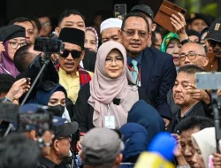 Kabulkan Eksepsi dr. Tifa, Hakim: Dakwaan JPU Tak Miliki Kekuatan Hukum