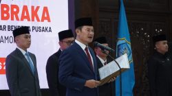 Jelang HUT Ke-81 RI, Bupati Yes Kukuhkan Paskibraka Lamongan 2026