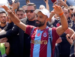 Tinggalkan Liverpool, Salah Resmi Berlabuh di Trabzonspor, Turki