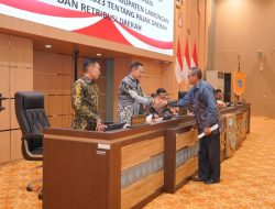 Fraksi Sampaikan PU terkait Perubahan Perda Nomor 10 Tahun 2023